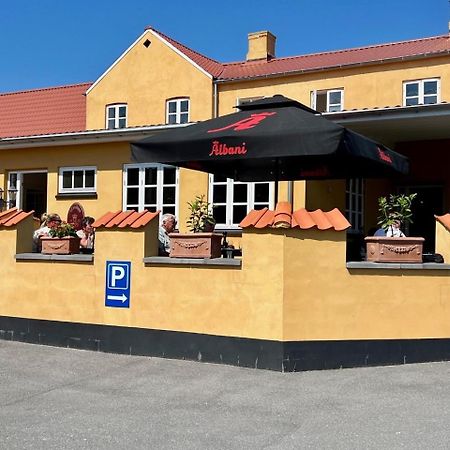 Oro Kro & Hotel Luaran gambar