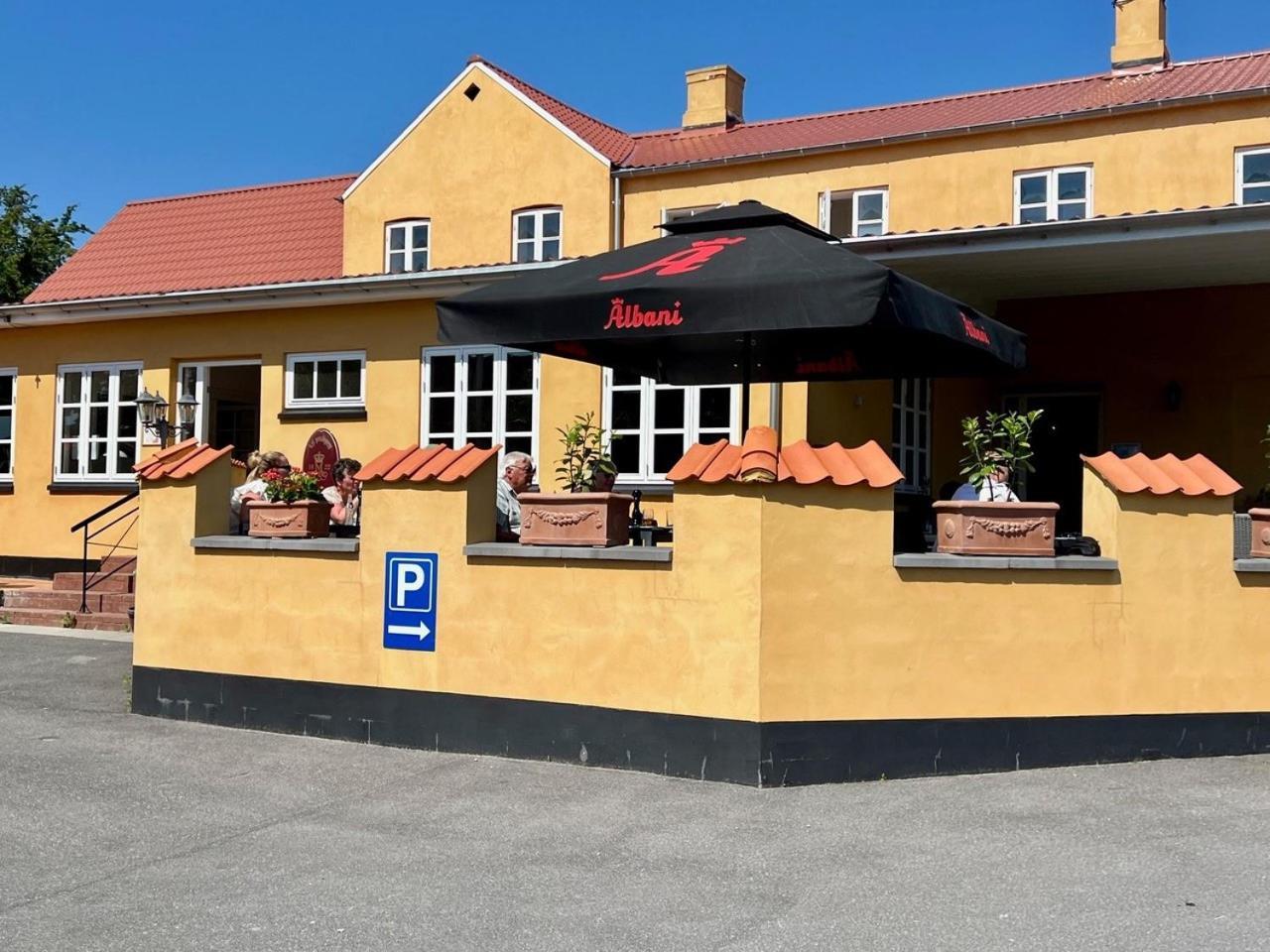 Oro Kro & Hotel Luaran gambar