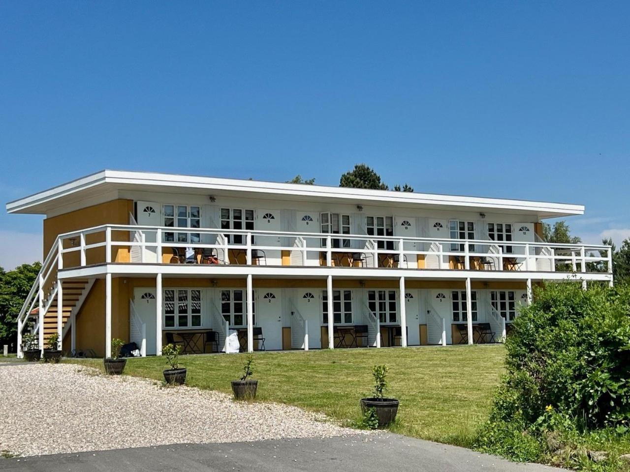 Oro Kro & Hotel Luaran gambar